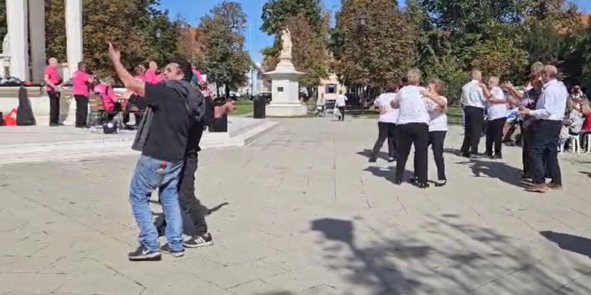 [VIDEO] Raspjevani penzići razgalili sugrađane: Bilogorske pjesme orile se srcem Bjelovara, pao i ples