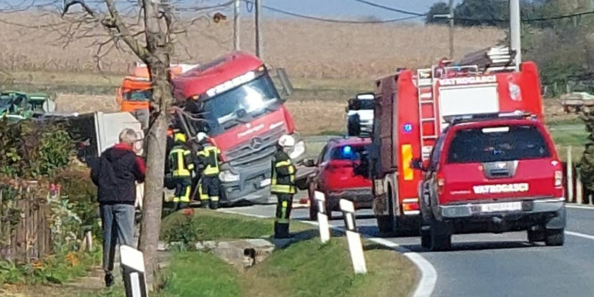 UPRAVO Zbog nesreće kod Garešnice, promet se odvija jednom prometnom trakom